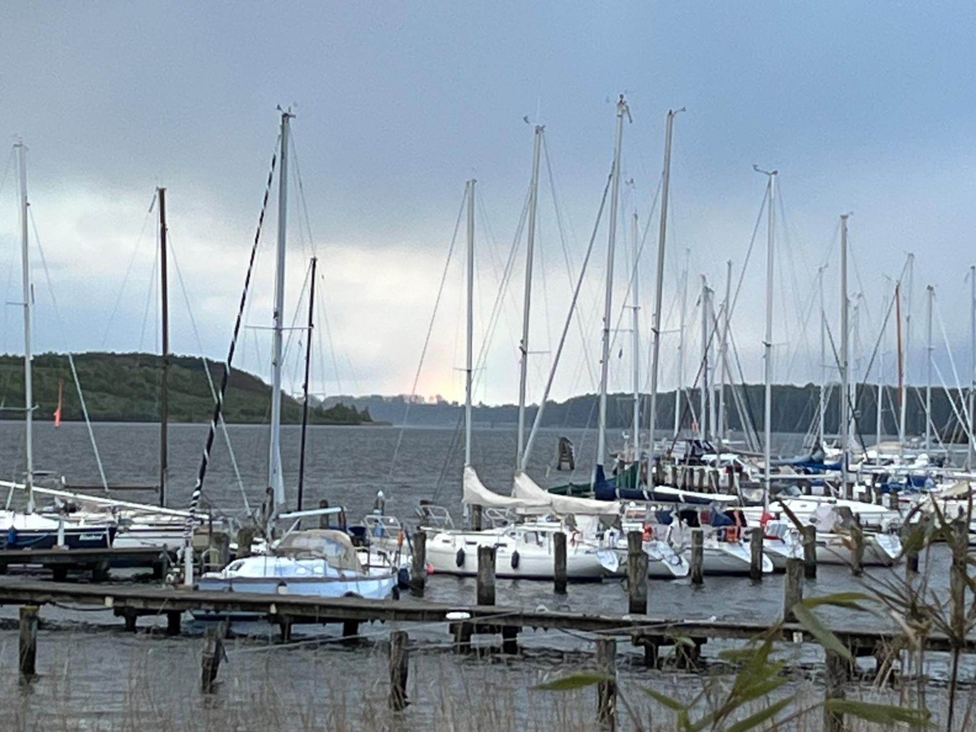 Wohnen Am Seglerhafen Mit Traveblick Im Kontorhaus Viele Extras